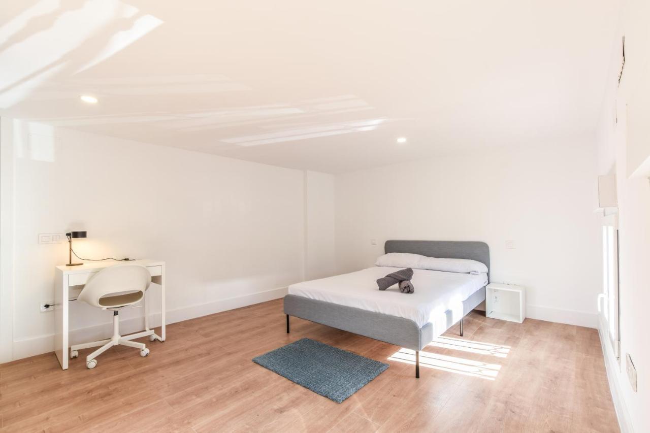 Apartamentos Reformados En Metro Pacifico Alquiler Temporal Madrid Exteriör bild