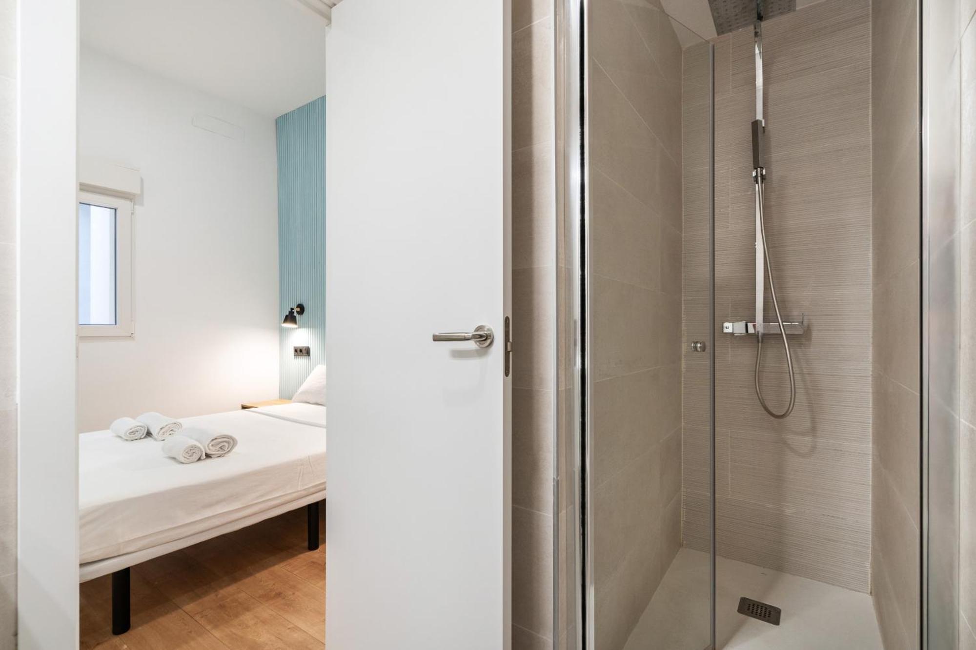 Apartamentos Reformados En Metro Pacifico Alquiler Temporal Madrid Exteriör bild