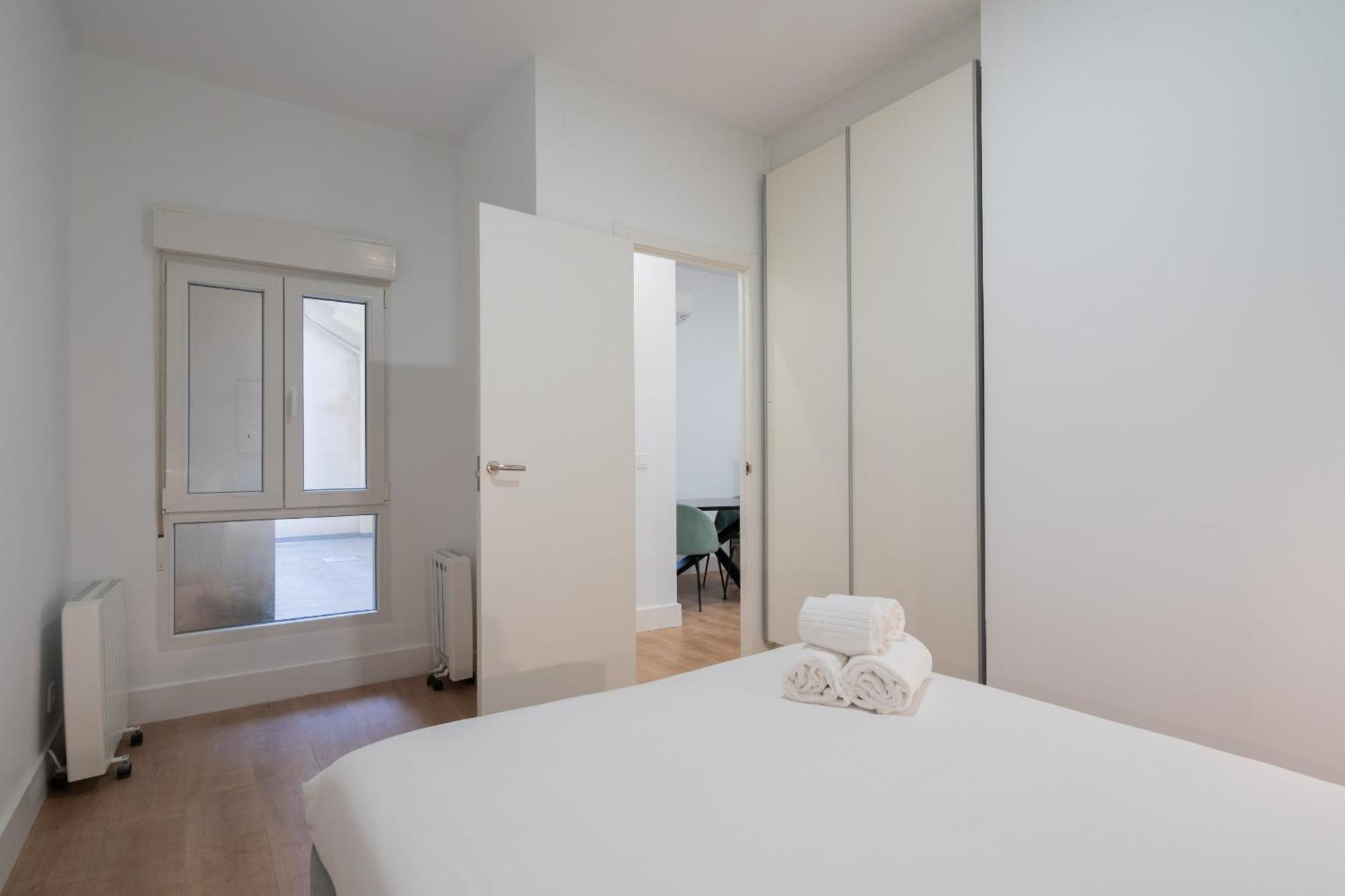 Apartamentos Reformados En Metro Pacifico Alquiler Temporal Madrid Exteriör bild